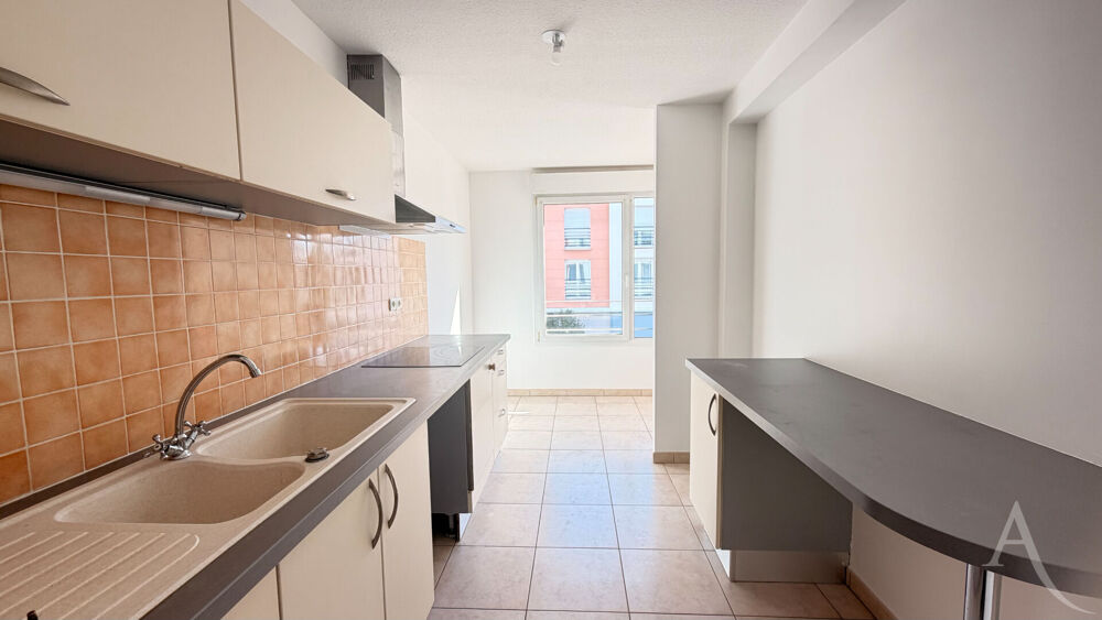 Vente Appartement ESSEY-LÈS-NANCY  T3 71 M² TERRASSE 2 STATIONNEMENTS Essey les nancy