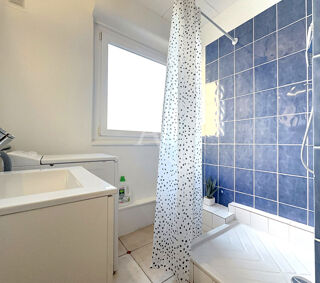  Appartement à louer 3 pièces 10 m²