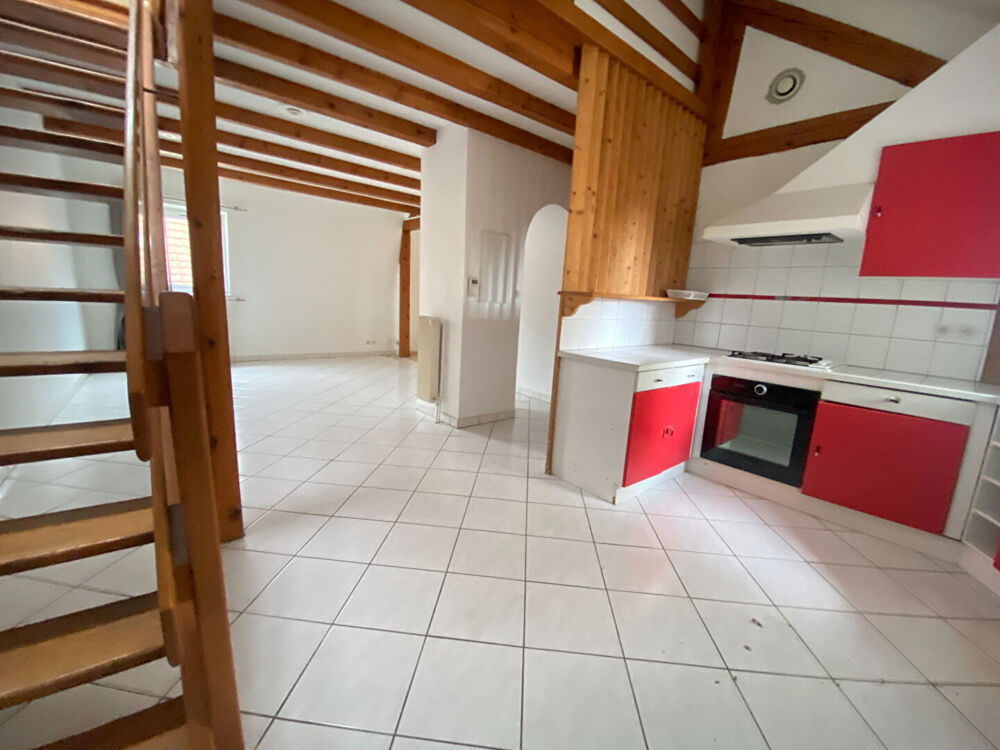 Vente Appartement Charmant appartement 3 pièces à vendre au dernier étage en centre-ville de Cernay Cernay