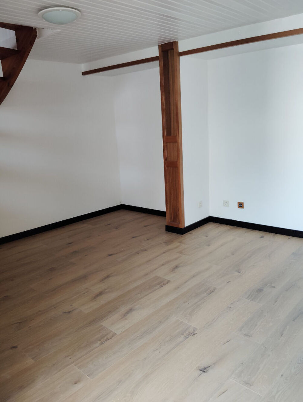 MAISON AUSSILLON - 2 pièce(s) - 58 m2