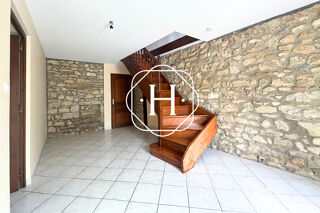  Appartement à louer 3 pièces 104 m²