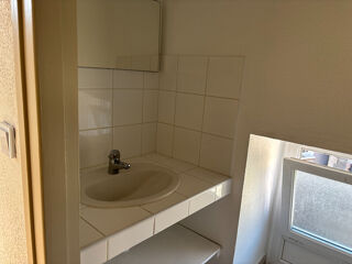  Appartement à louer 3 pièces 56 m²