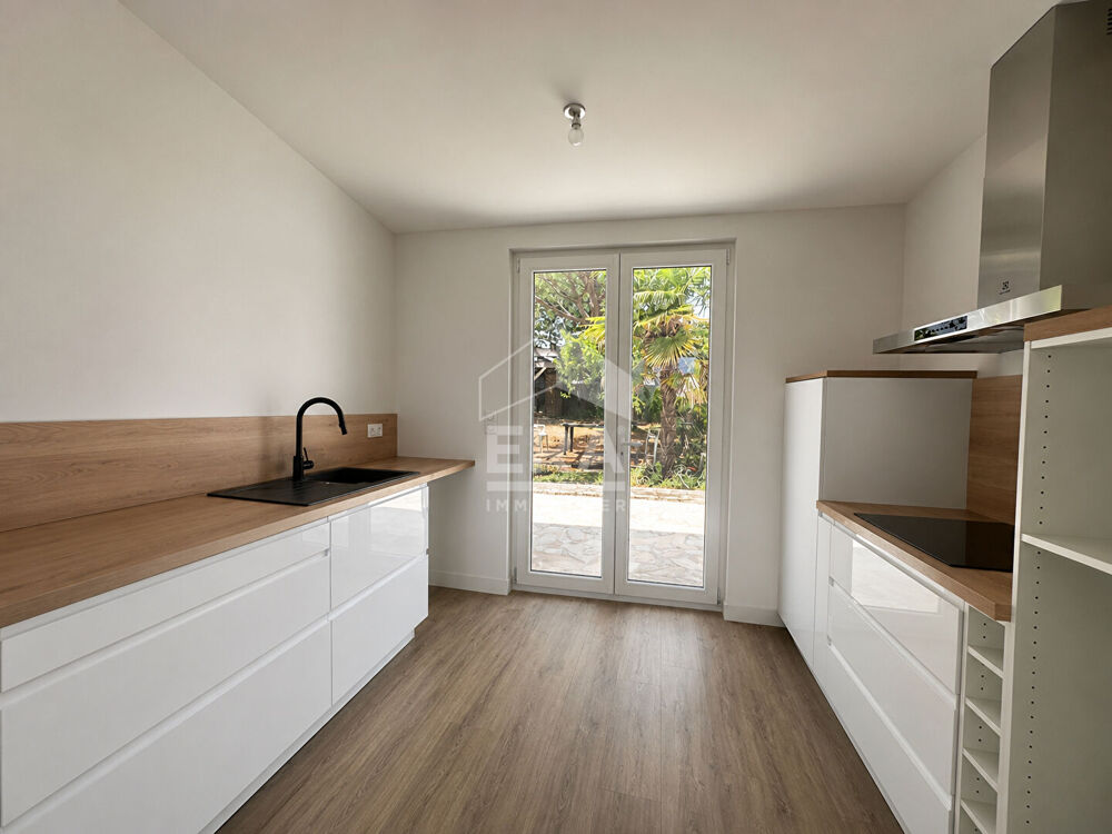Vente Maison Maison agréable à vendre à Périgny - 4 pièces, 75 m², jardin 381 m² Perigny