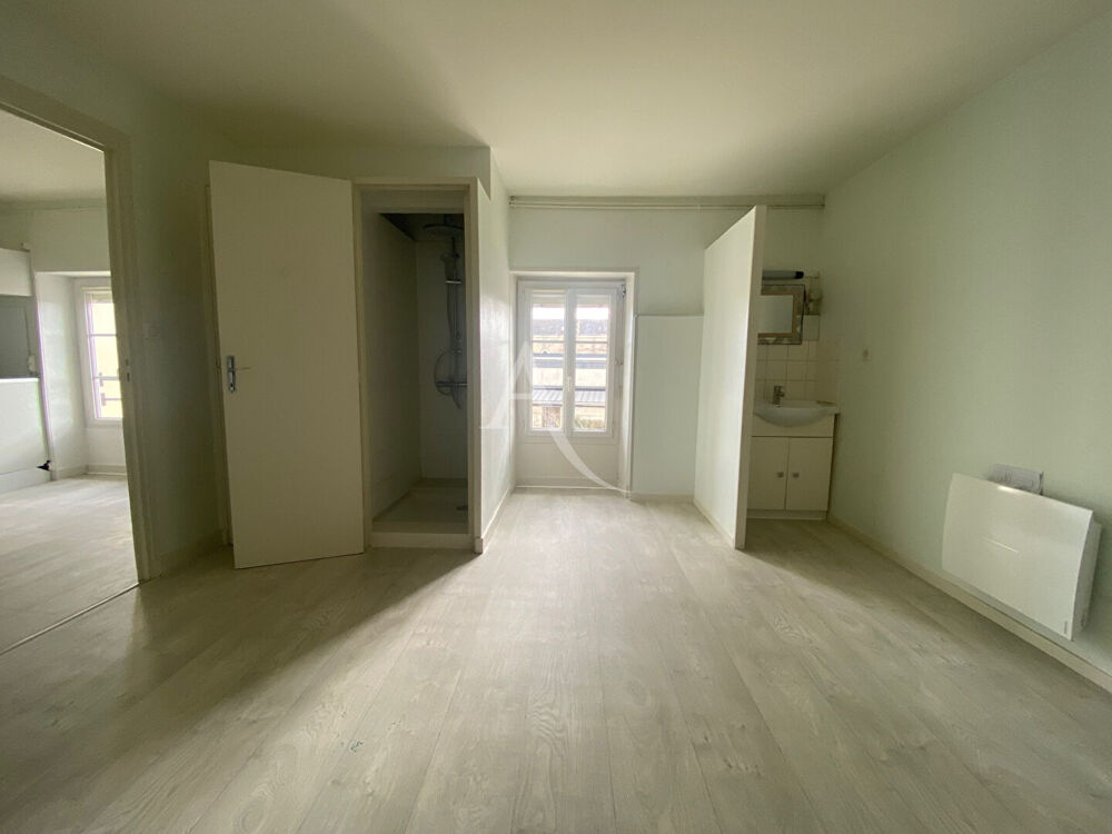 Location Appartement Appartement Sainte Gemmes Sur Loire 2 pièce(s) 39.60 m2 Sainte gemmes sur loire