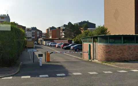  Parking / Garage  louer 