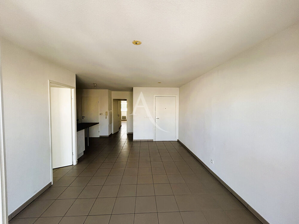 Vente Appartement Perpignan Sud, secteur recherché de Porte d'Espagne, appartement 4 pièces 71 m² en très bon état avec 2 places de parking Perpignan