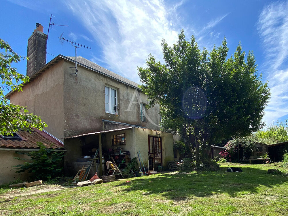 Maison 8 pièces 195 m² · à La Mothe Achard · 195 m² · 194 000 €