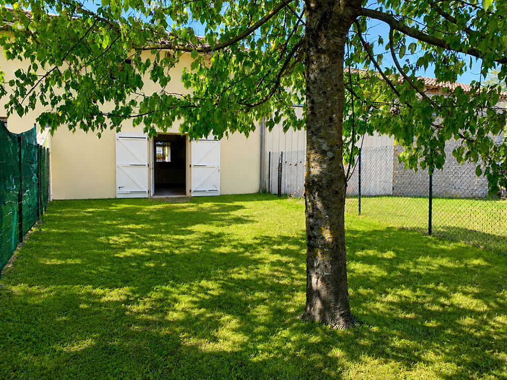 A LOUER MAISON DE TYPE 3 AVEC JARDIN ET GARAGE - SECTEUR PUGNAC