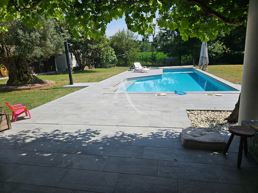 Dax Maison contemporaine 175 m² sur 2400 m² de terrain, piscine