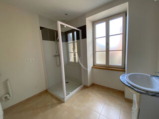  Maison à louer 4 pièces 77 m²