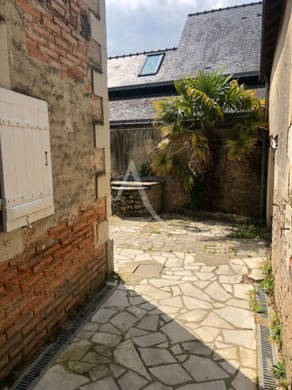  Appartement à louer 4 pièces 96 m²