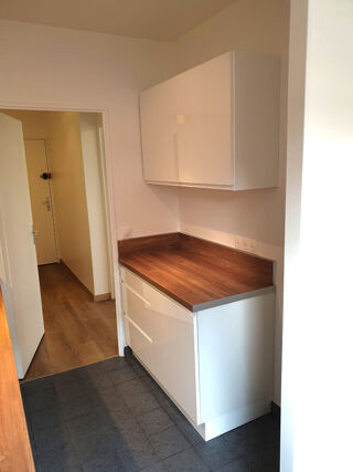  Appartement à louer 1 pièce 37 m²