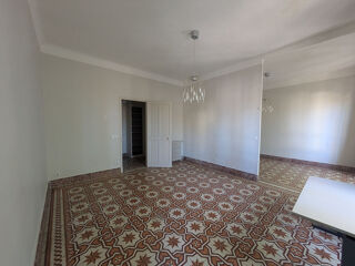  Appartement à louer 4 pièces 114 m²
