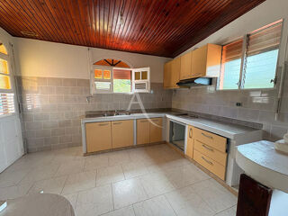  Appartement � louer 4 pi�ces 115 m�