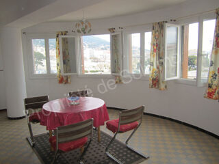  Appartement à louer 3 pièces 78 m²