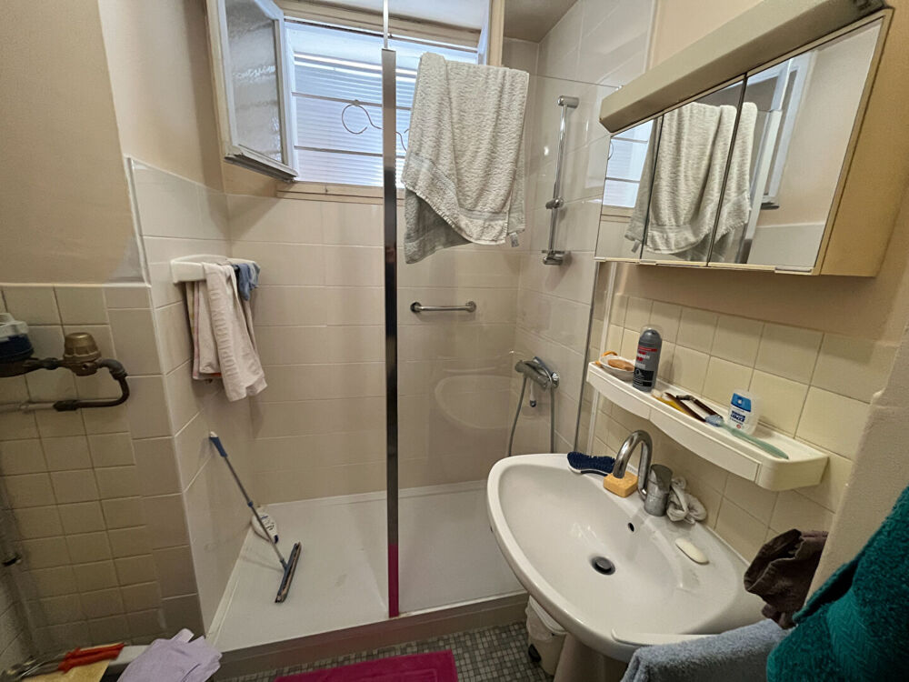 Vente Appartement T3 Chambéry centre traversant avec grand balcon et une très belle luminosité Chambery