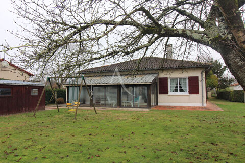   Mas Grenier, plain pied de 132 m2 + v�randa et garage Maison - 5 pi�ce(s) - 132 m�