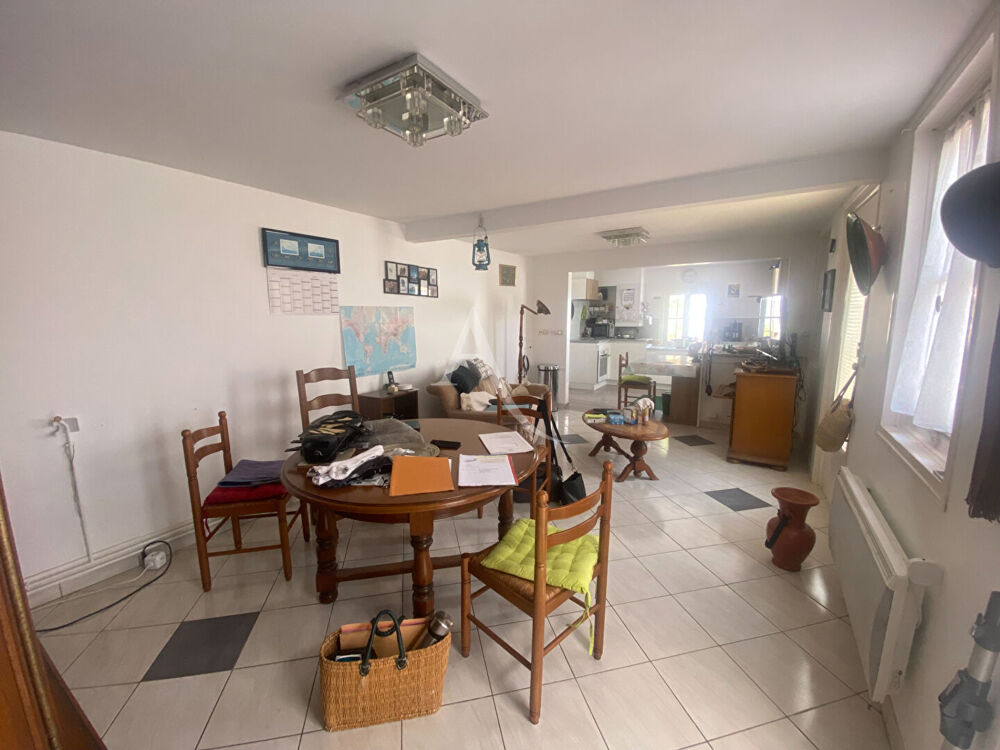 Maison de plain-pied 2 chambres.