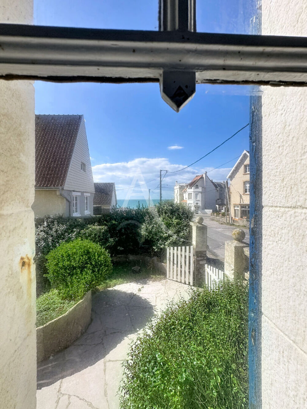 Villa de caractère 272 m² - 8 chambres - grand garage -patrimoine balnéaire Ambleteuse