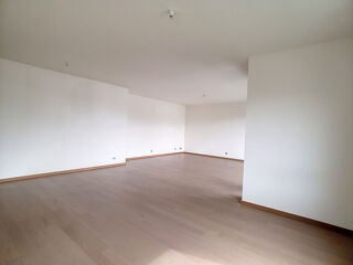  Appartement � louer 4 pi�ces 134 m�