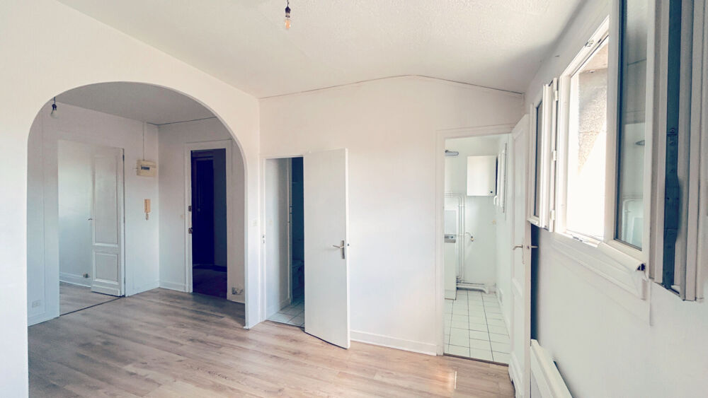 Location Appartement A LOUER APPARTEMENT DE TYPE 2 - BORDEAUX QUARTIER CHARTRON - PLACE PICARD Bordeaux