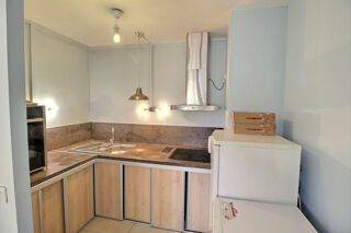  Appartement à louer 4 pièces 84 m²