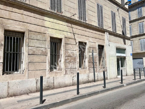 PROFESSIONS LIBERALES OU BUREAUX- 63 m² RDC Climatisé proche Chave 990 13005 Marseille