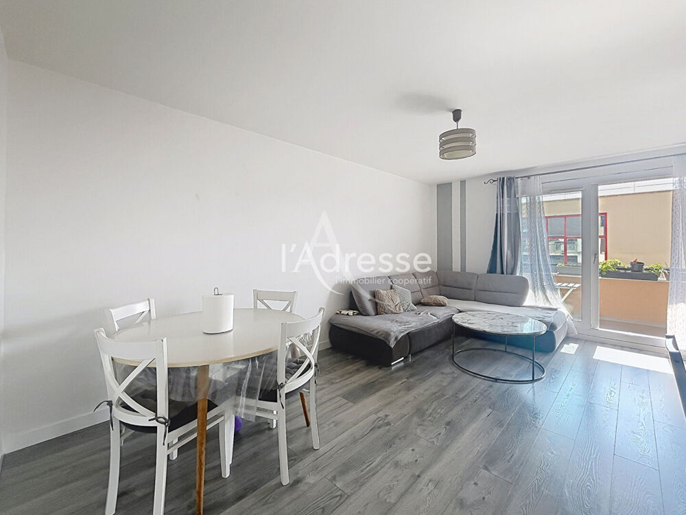 Vente Appartement Appartement Bondy Centre Ville  3 pièce(s) 65 m2  + Parking boxé Bondy