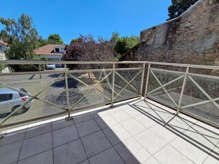  Appartement à louer 2 pièces 33 m²