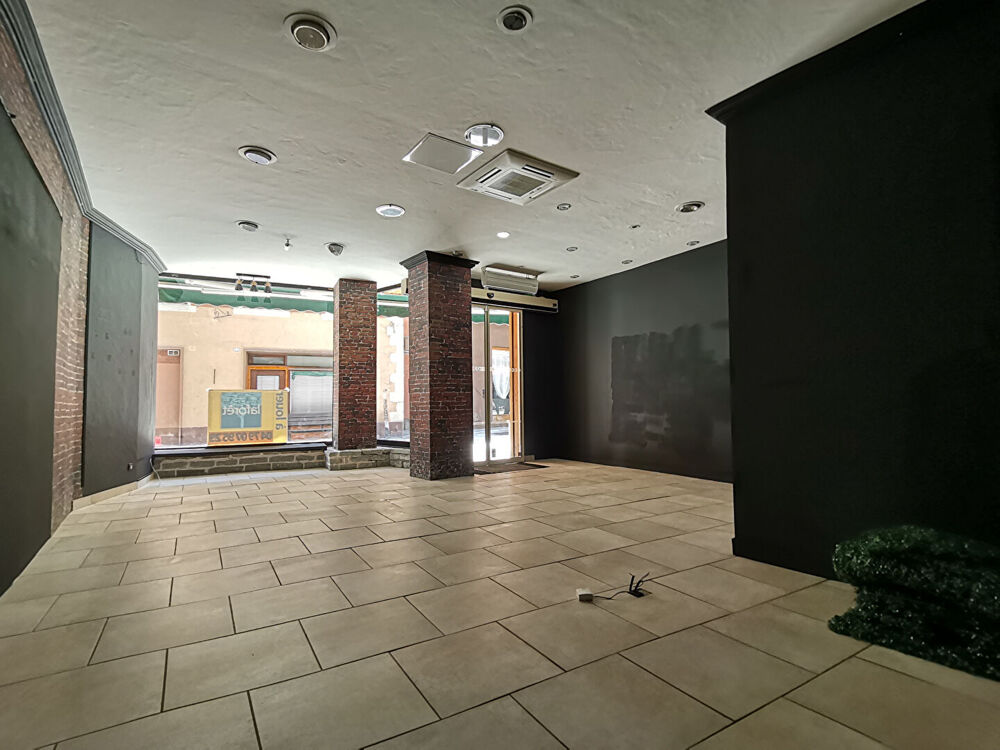   Local commercial Bourg Saint Maurice 3 pièce(s) 68 m2 