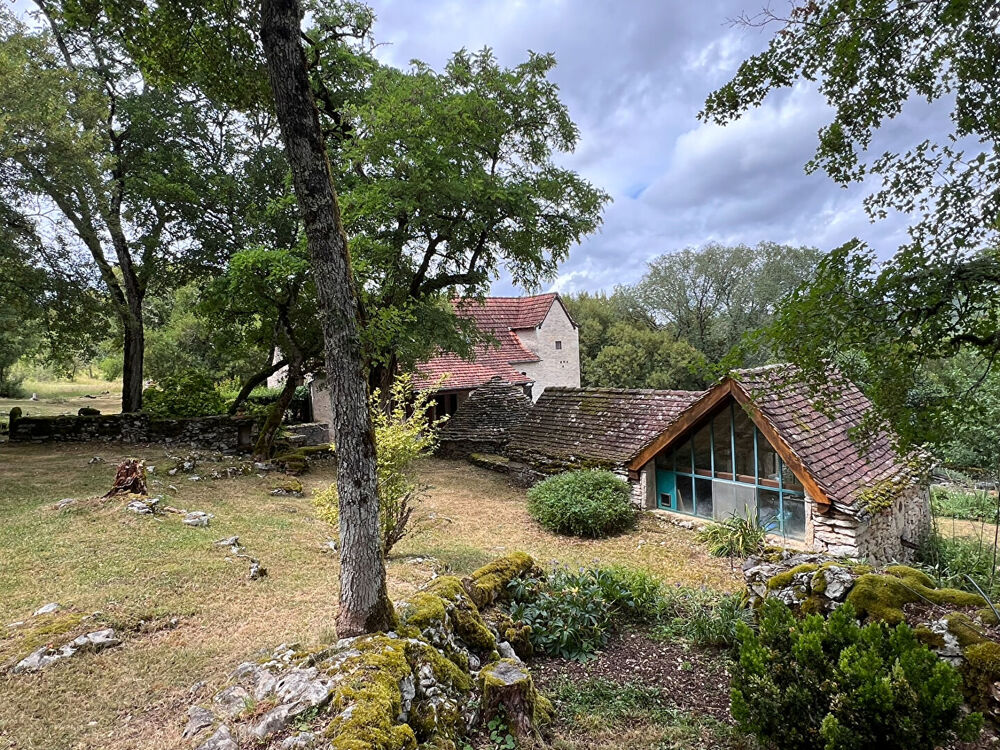 Vente Maison Corps de ferme en situation isolée sur le Causse Grealou