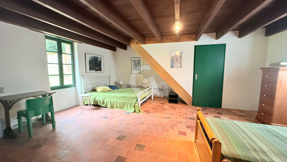 Vente Maison MAISON - 5 PIECES - 150 M² - A VENDRE - SAINT VINCENT SUR GRAON Saint vincent sur graon