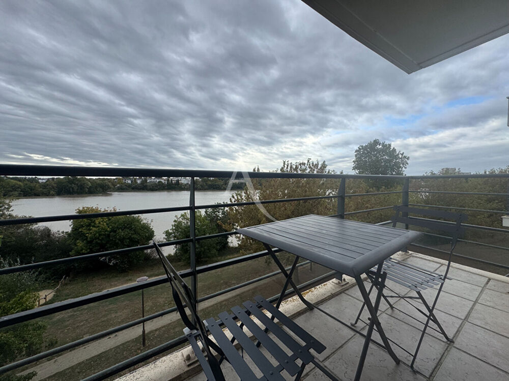 Location Appartement Appartement 3 pièce(s) 61.28 m2 Nantes