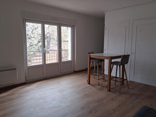  Appartement à louer 1 pièce 30 m²