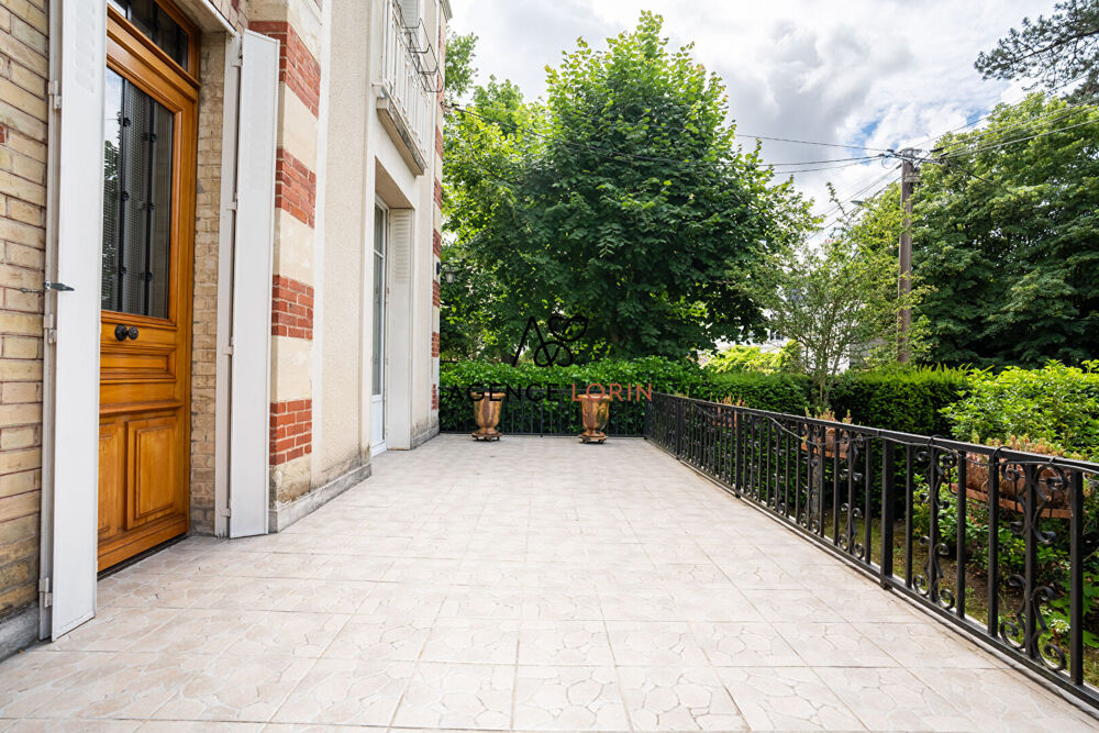 Maison Le Vésinet - 186 m² - 8 pièces