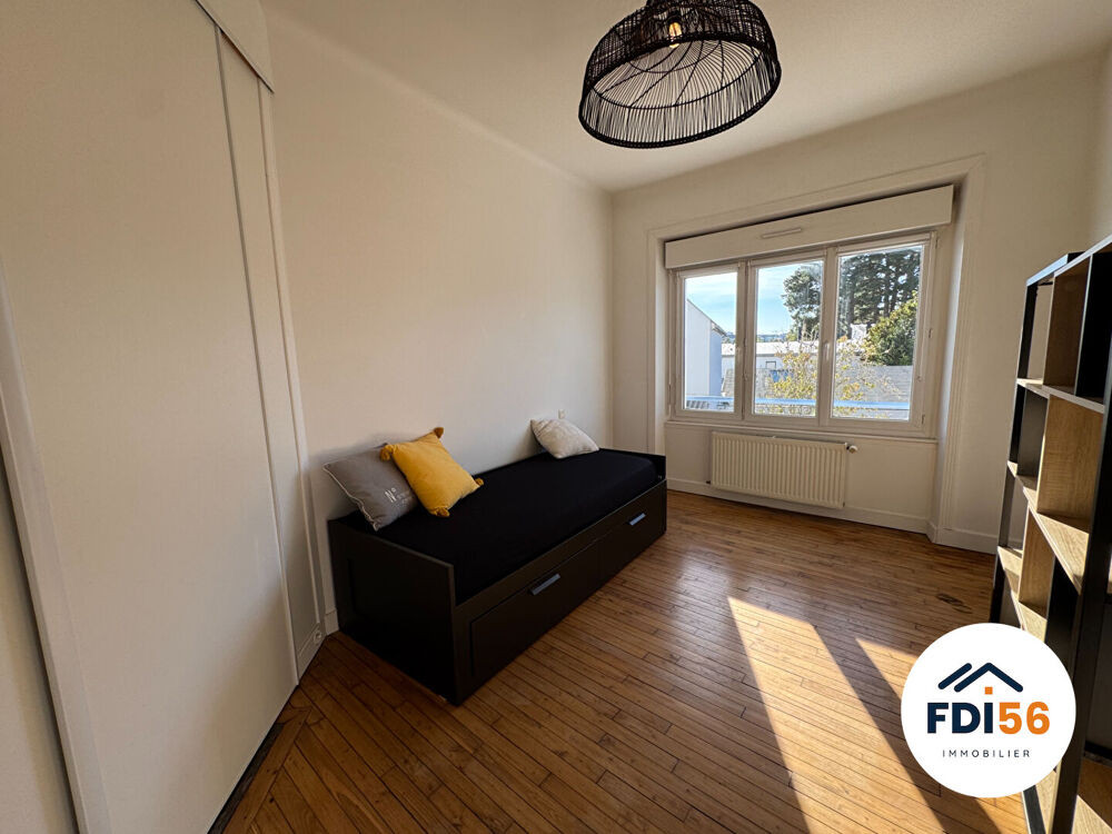 Location Appartement A LOUER - Appartement meublé Lorient 3 pièce(s) 79.84 m2 Lorient