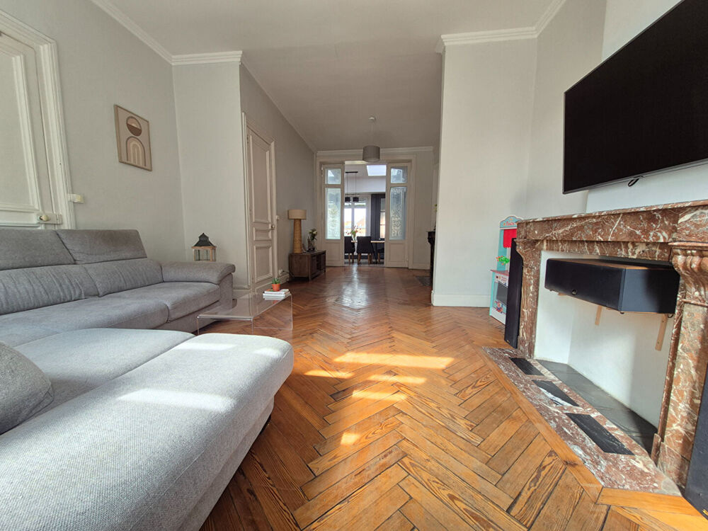 Vente Maison BOURGEOISE env 150 m² hab, 4 chambres, jardin Haubourdin