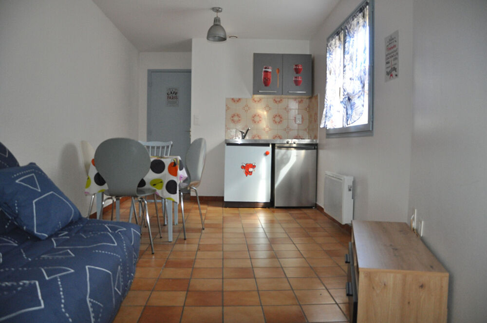 Location Appartement Studio meublé de 18m² au 1er étage à Bletterans Bletterans