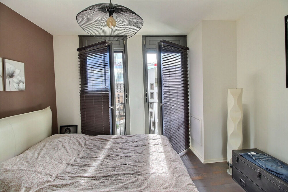 Vente Appartement Appartement  en duplex  de type 2 pièces 54.03 utiles (51.23 m² carrez)  revisité en grand F2 représentant 54.03 m² utiles Massy