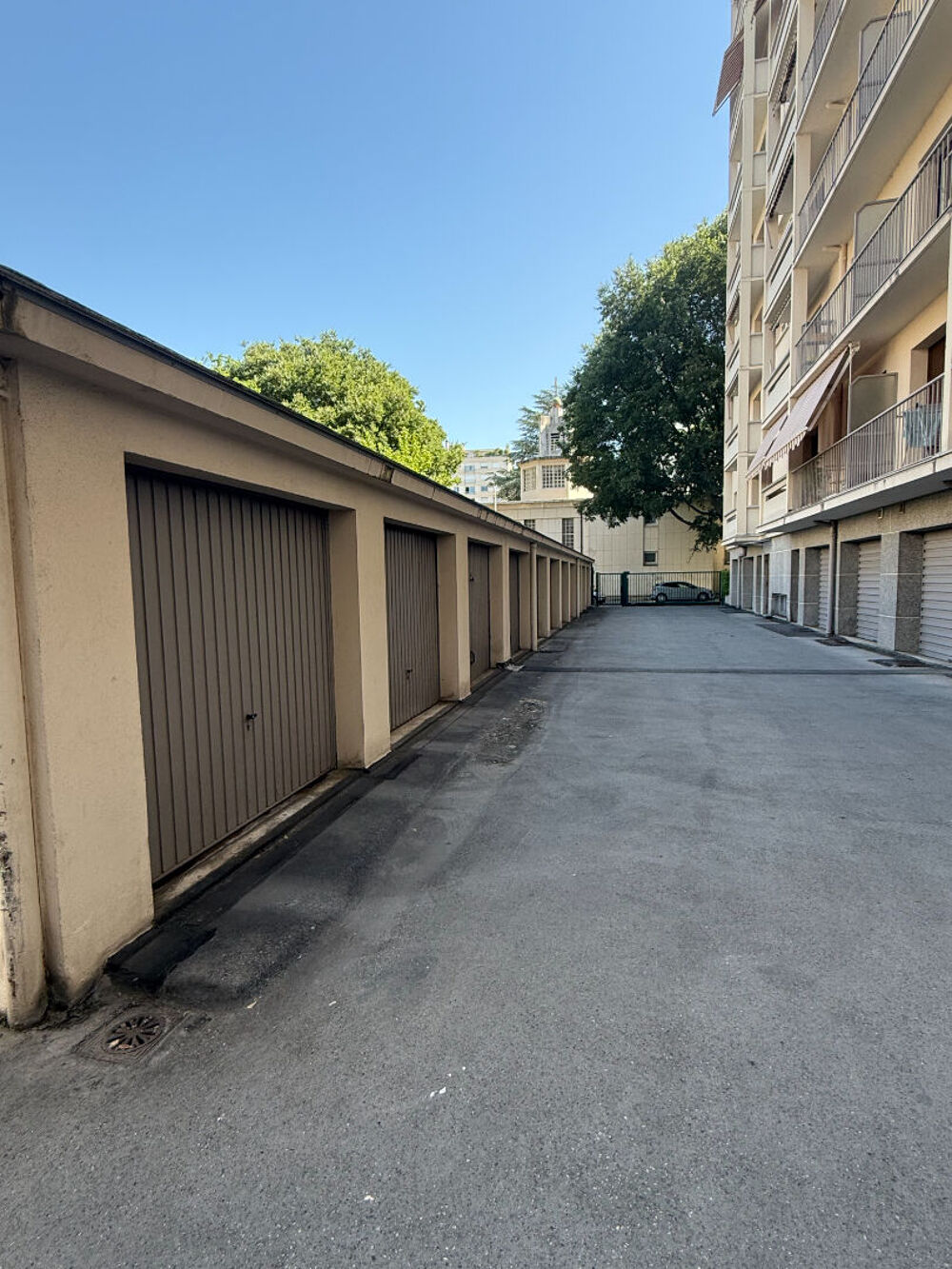 Vente Parking/Garage Vente interactive - garage/box individuel - rue Marc Bloch - copropriété sécurisée Lyon 7