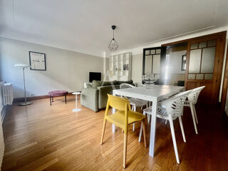  Appartement à louer 4 pièces 110 m²