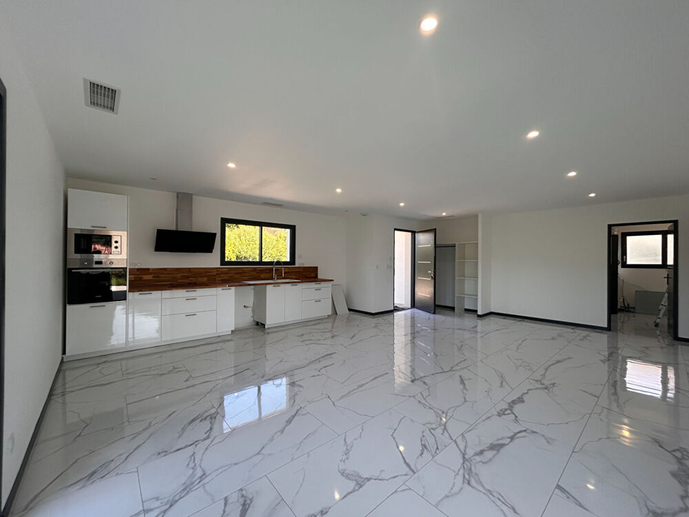 Location Maison Maison Saint Etienne De Tulmont 4 pièce(s) 104.90 m2 Saint etienne de tulmont