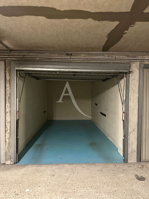  Parking / Garage � louer 