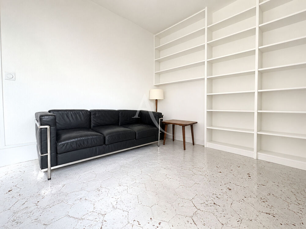 Appartement plein de charme 11e