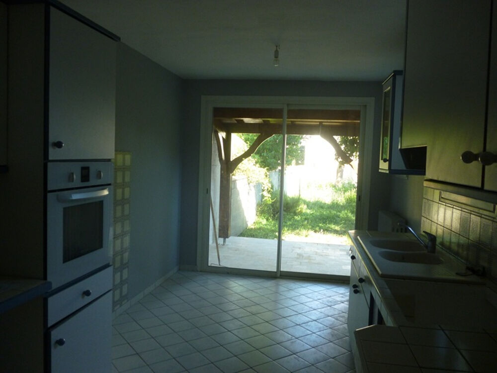 Vente Maison Maison  4 pièce(s) Aiguillon