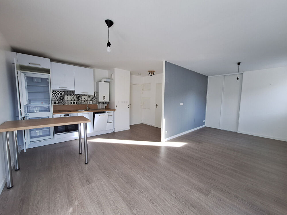 Location Appartement A LOUER SAINT MALO APPARTEMENT STUDIO AVEC CUSIINE EQUIPEE  PARKING ET TERRASSE Saint malo