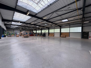   Entrepôt / local industriel à Saint Etienne Du Rouvray de 3 240 m2 Saint etienne du rouvray