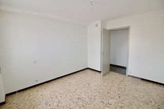  Appartement à louer 3 pièces 74 m²