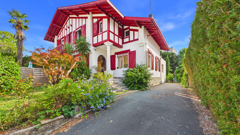 Vente Maison ANGLET CENTRE - Maison de caractère avec piscine et potentiel exceptionnel Anglet