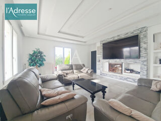  Maison � vendre 9 pi�ces 263 m�